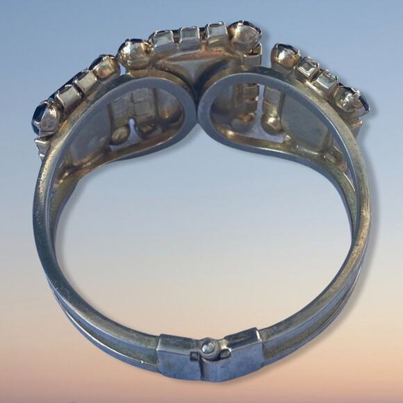 Beautiful Verified Juliana D&E, DeLizza & Elster Rhinestone Clamper - Book Piece - Picture 4 of 6